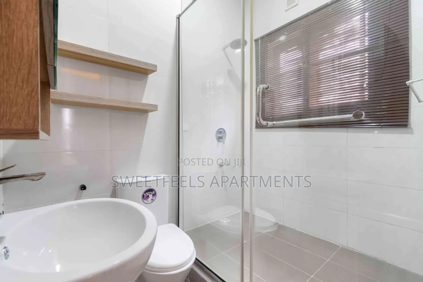 Cozy and Cute 2 Bedroom Apartment With a Rooftop Pool