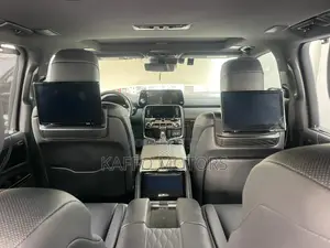 Lexus LX 600 2024 Gold