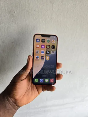 Apple iPhone 13 128 GB Red