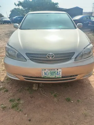 Toyota Camry 2006 Gold
