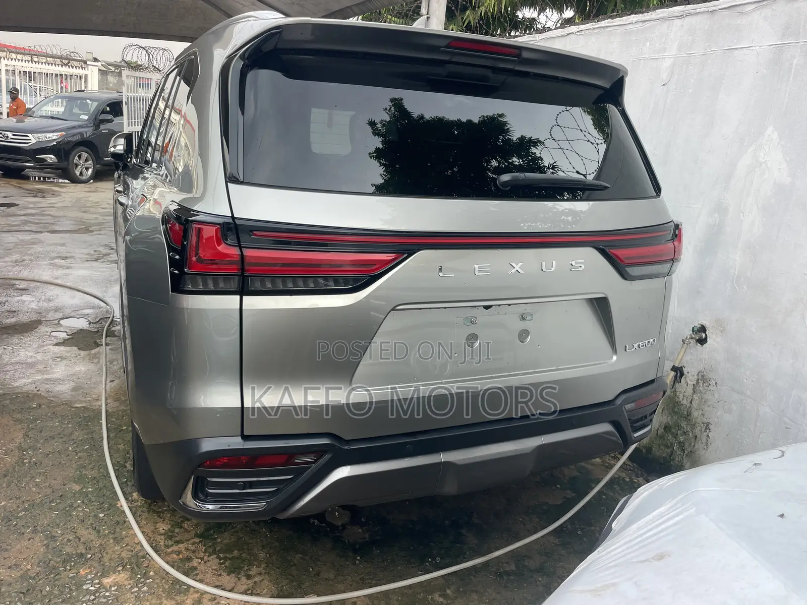 Lexus LX 600 2024 Gold