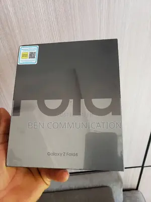 New Samsung Galaxy Z Fold4 256 GB Green