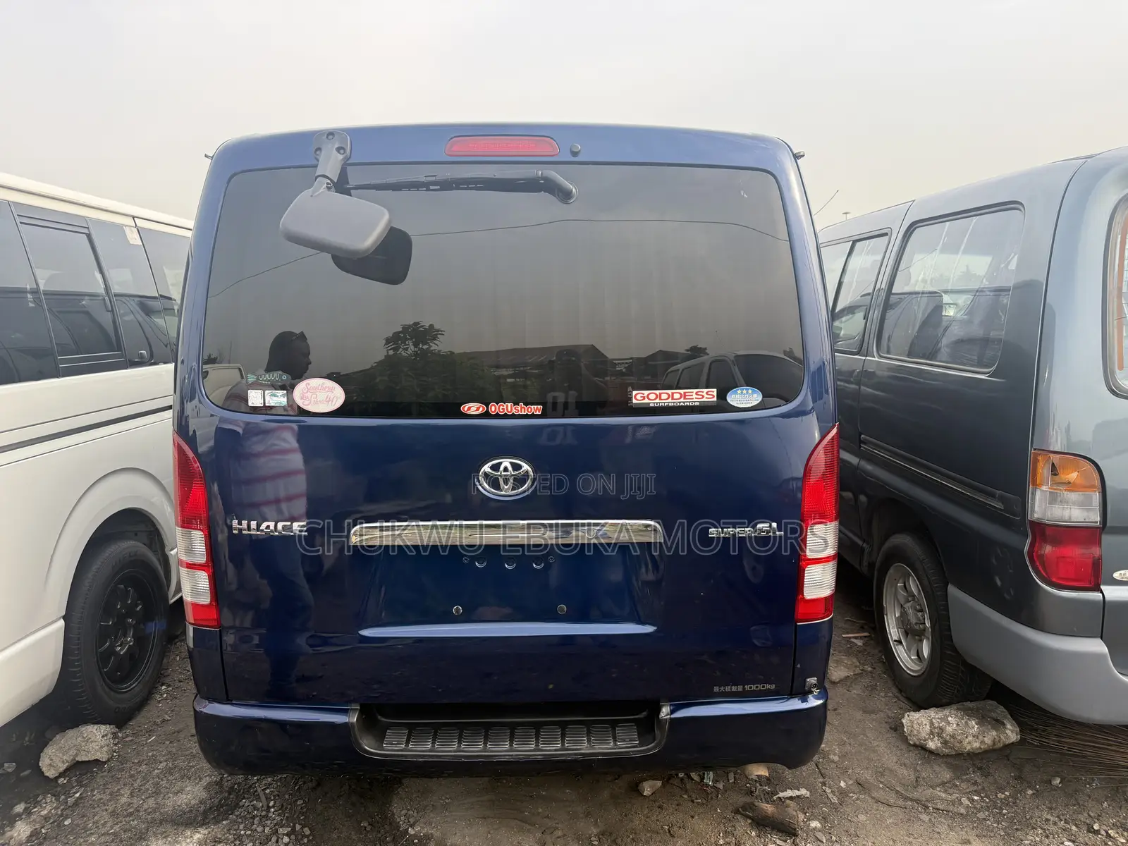Toyota HiAce 2012 Blue