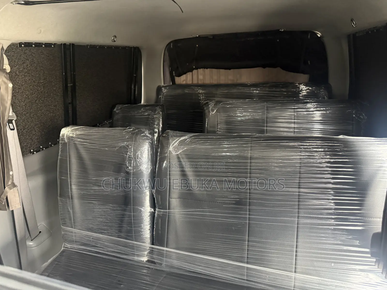 Toyota HiAce 2012 Blue