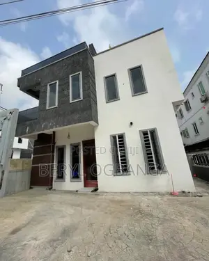 5bdrm Apartment in Ikota for rent