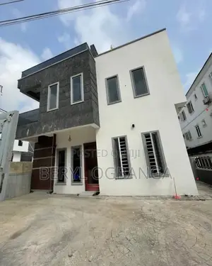 5bdrm Apartment in Ikota for rent