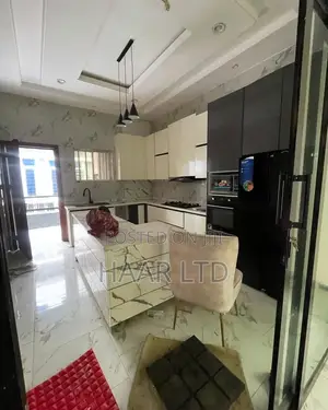 5bdrm Apartment in Ikota for rent
