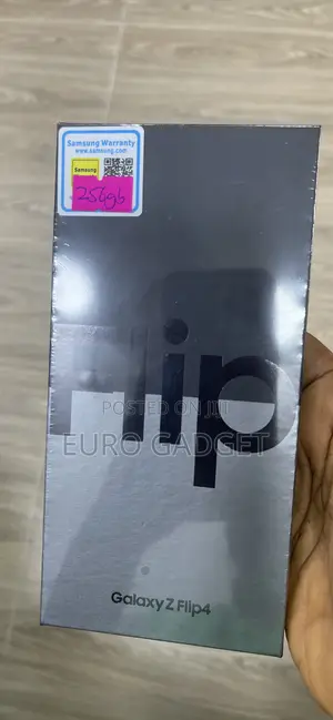 New Samsung Galaxy Z Flip4 256 GB Purple