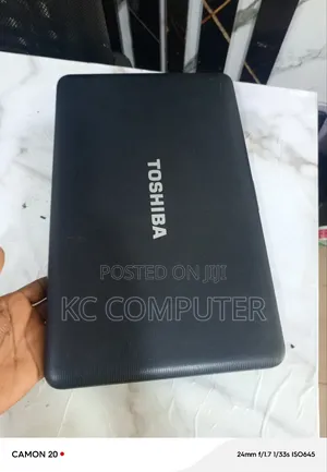 Laptop Toshiba 6GB Intel HDD 350GB