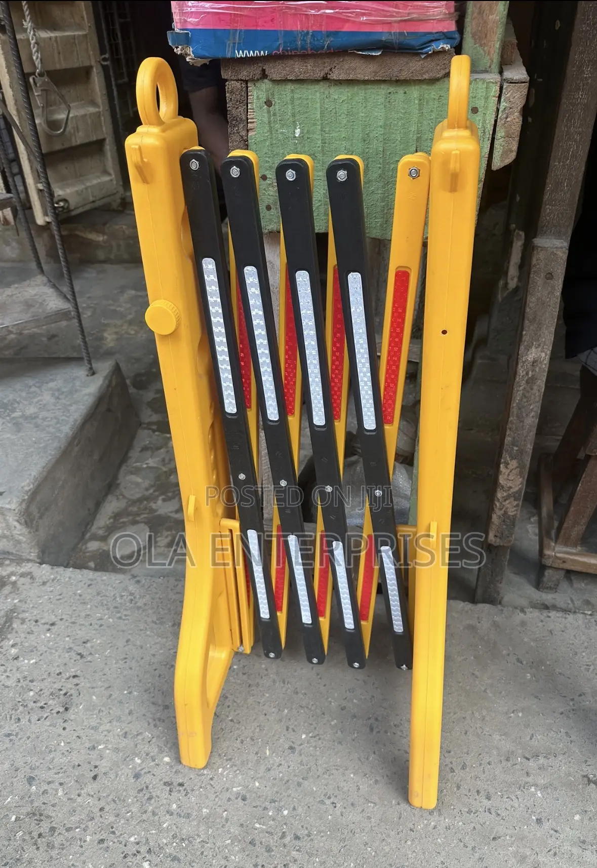Expandable Safety Barrier
