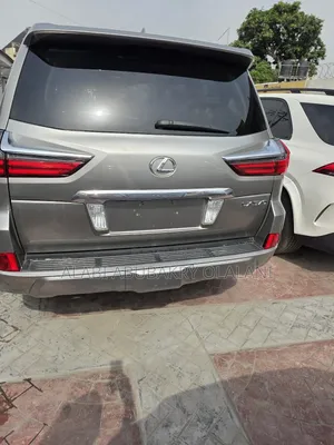 Lexus LX 2017 Gray