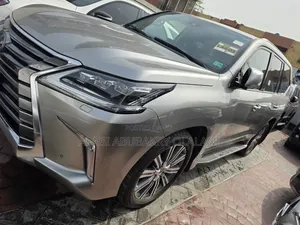 Lexus LX 2017 Gray