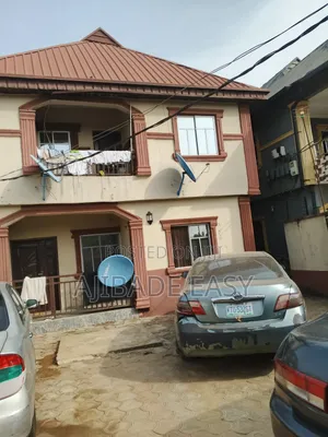 10bdrm Block of Flats in Ayobo for sale