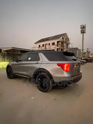 Ford Explorer Limited 2022 Gray