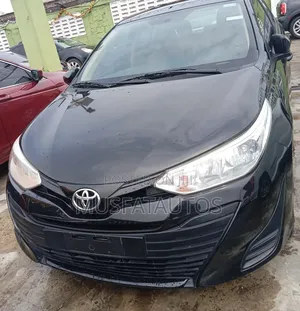 Toyota Yaris LE Sedan 4dr 2019 Black