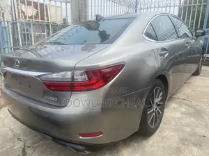 Lexus ES 350 FWD 2017 Gray