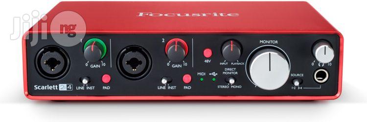 Scarlet 4i4