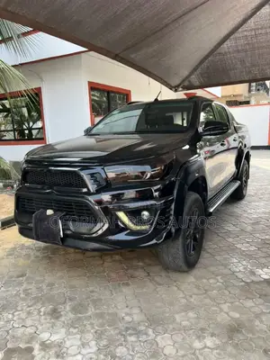 Toyota Hilux Revo Double Cab Petrol 2.7 AWD 2020 Black
