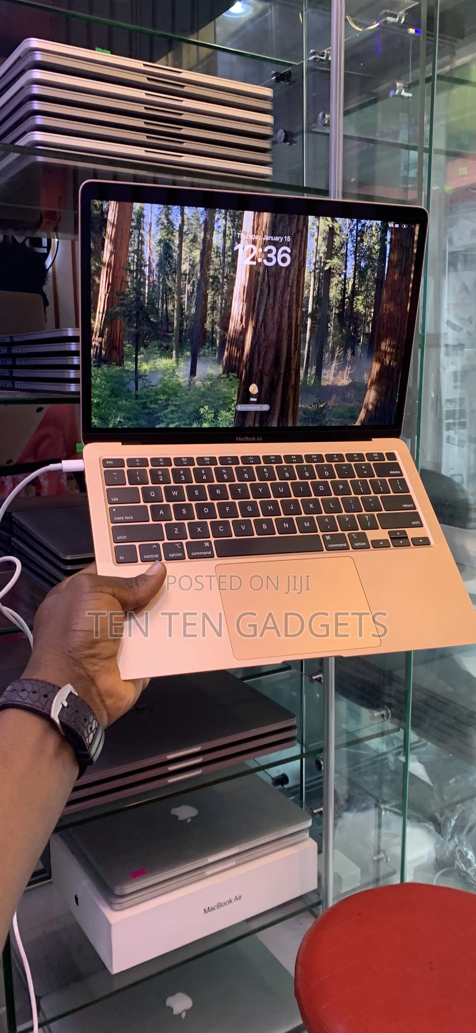 Laptop Apple MacBook Air 2020 8GB Intel Core i5 SSD 512GB