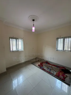 2bdrm Block of Flats in Private Estate Ikota for rent