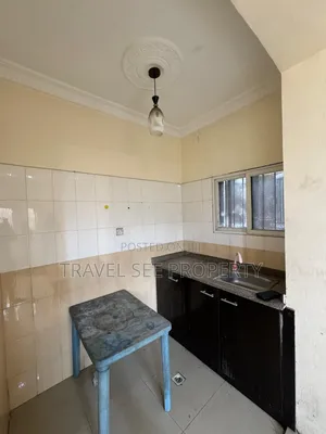 2bdrm Block of Flats in Private Estate Ikota for rent
