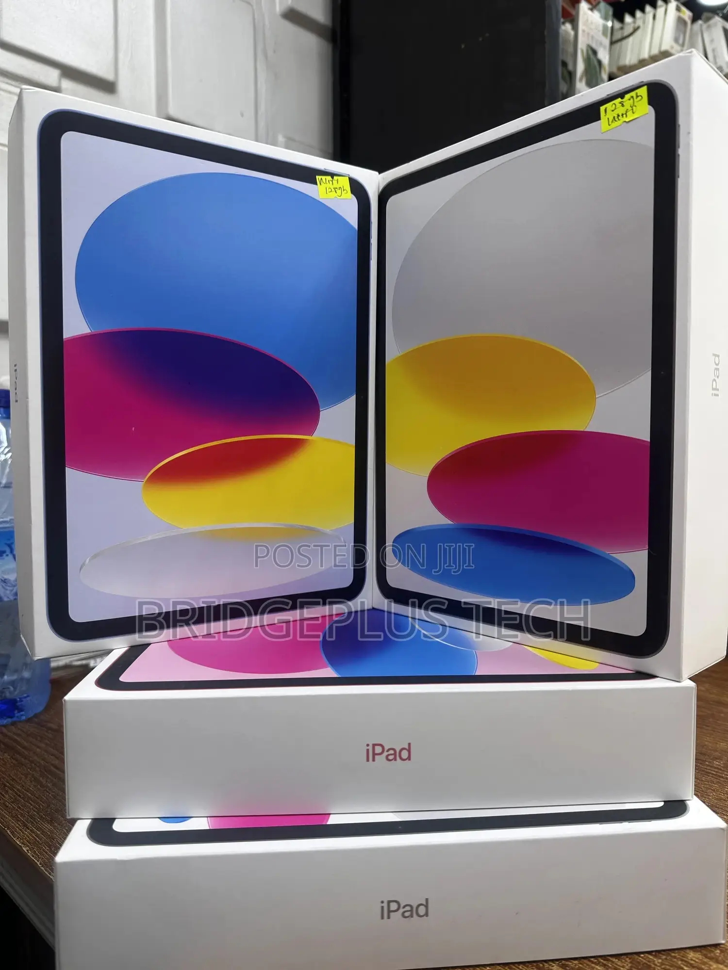 New Apple iPad (2025) 256 GB