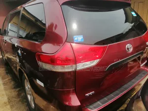 Toyota Sienna LE 7 Passenger Mobility 2012 Red