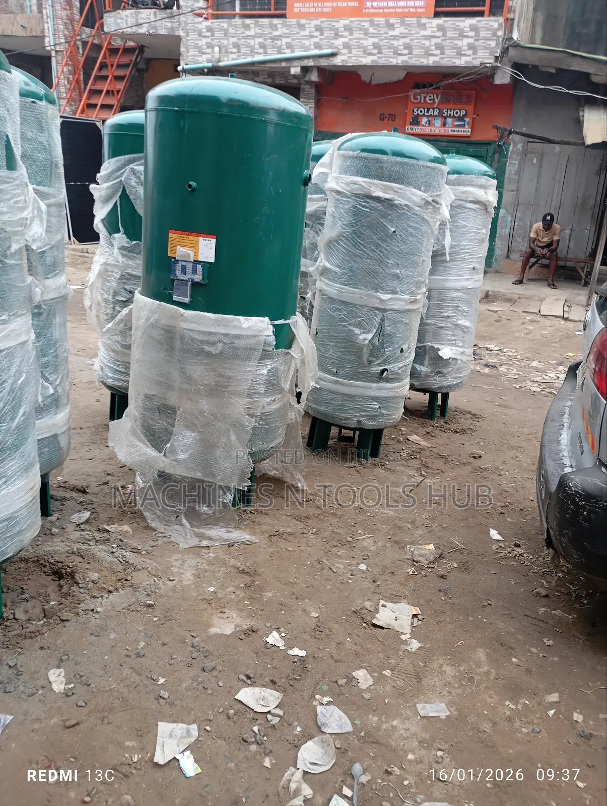 Nitrogen / Air Pressure Tank