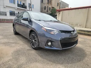 Toyota Corolla S 4dr Sedan (1.8L 4cyl CVT) 2016 Gray