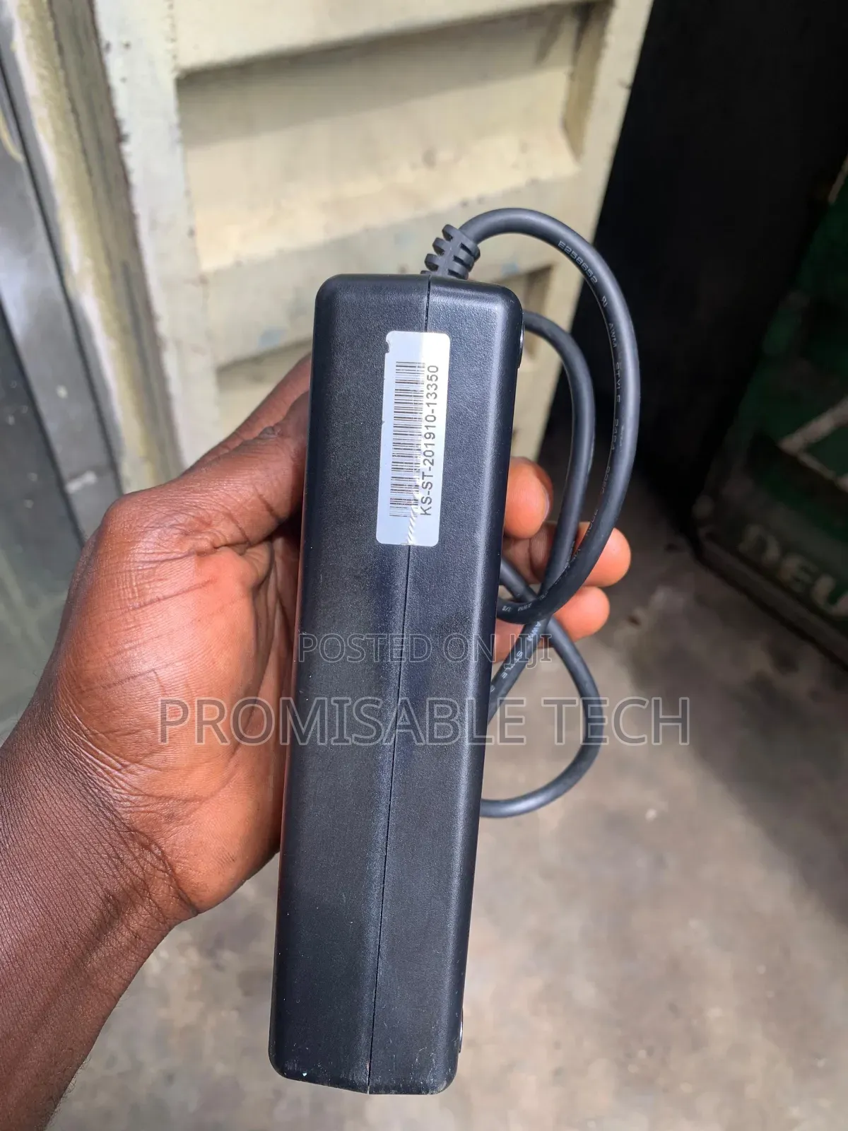 24 Volt E-Bike (Electric Bicycle). Battery Charger 24v.