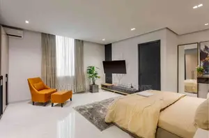 Luxury Spacious 2 Bedroom Maisonette With 2 Balconies,Pool and Gym