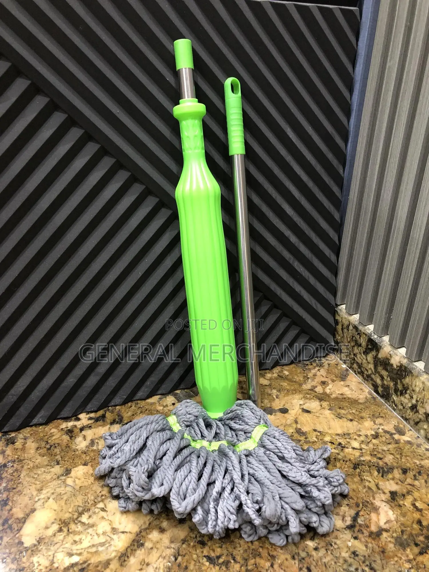 Self Squeeze Mop