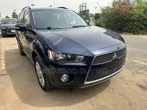 Mitsubishi Outlander Sport SE 2012 Blue