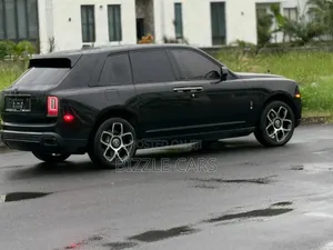 New Rolls-Royce Cullinan Black Badge 2024 Black