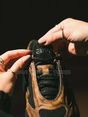 Nike Airmax Muse Se Light British Tan