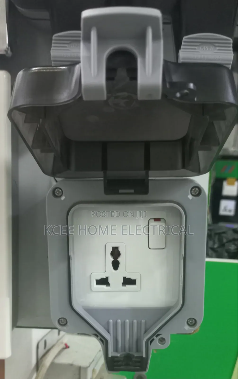 13a Double Ip66 Waterproof Outdoor Socket | Heavy Duty Weatherproof