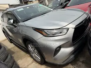Toyota Highlander Limited AWD 2020 Silver