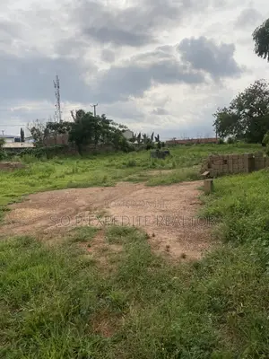 3bdrm Block of Flats in Gra, Ilorin South for sale