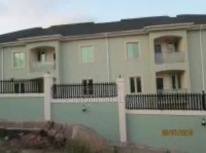 4bdrm Townhouse/Terrace in Magodo Phase 1 for sale