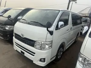 Toyota HiAce 2012 White