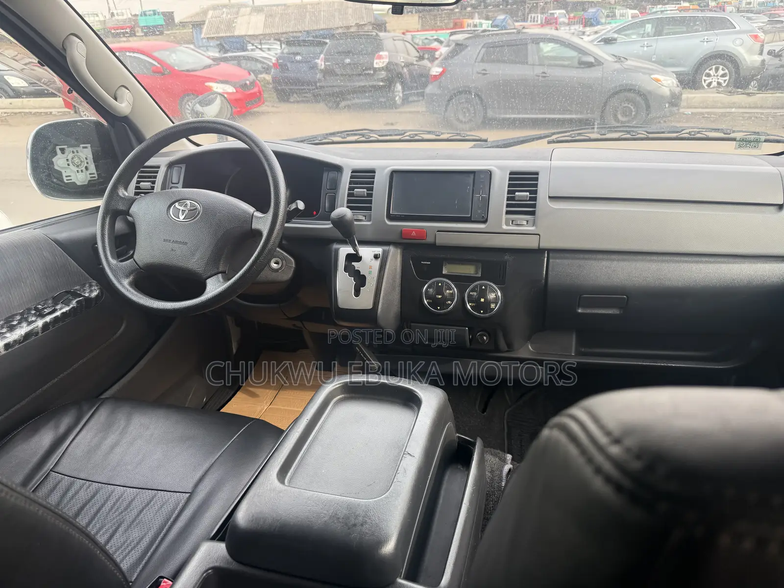 Toyota HiAce 2012 White