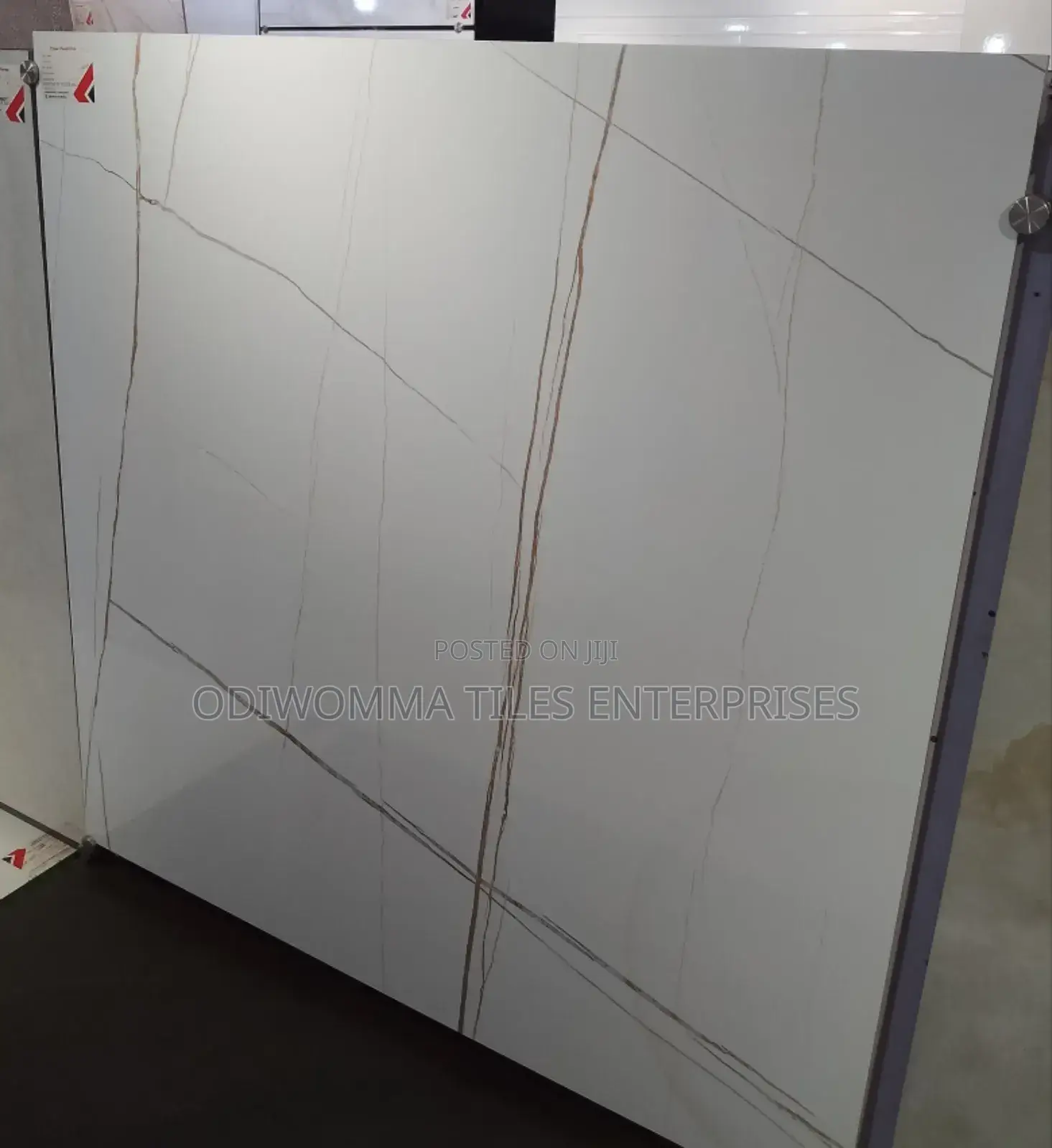 Living Room Tiles That Impress