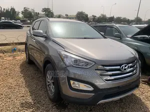 Hyundai Santa Fe 2014 Brown