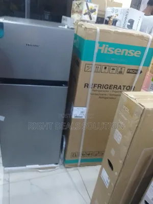Hisense Ref 172dr: 124l Silver Doubled Fridge With Freezer Compartment