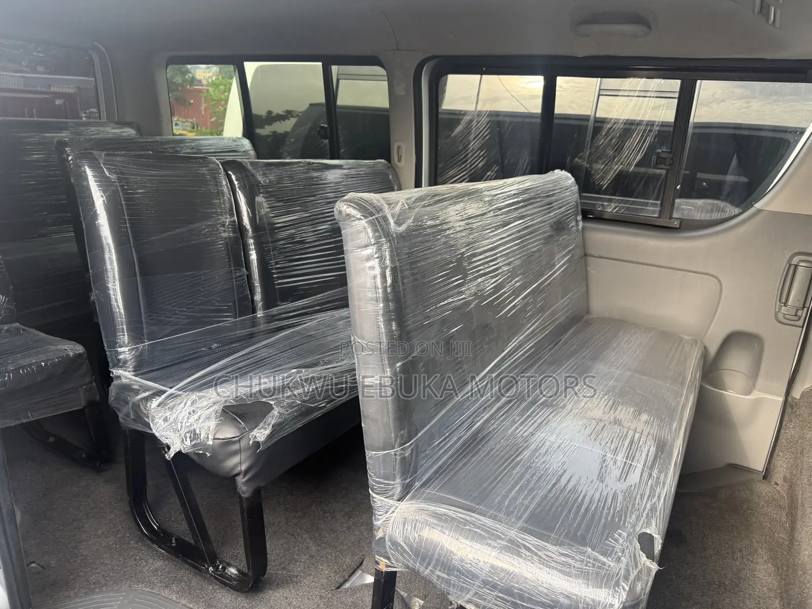 Toyota HiAce 2013 Silver