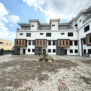 Furnished 4bdrm Townhouse/Terrace in Jahi for sale