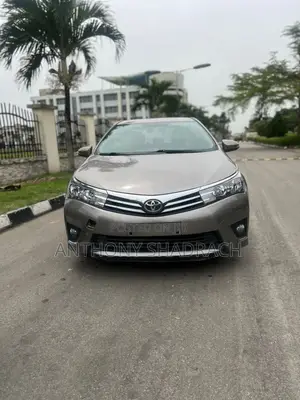 Toyota Corolla LE Premium 4dr Sedan (1.8L 4cyl CVT) 2016 Silver