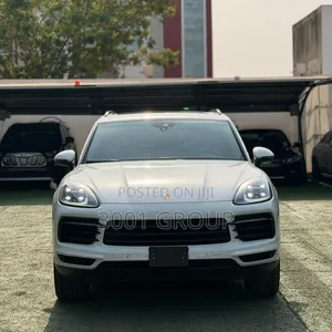 Porsche Cayenne 2021 White
