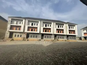 4bdrm Townhouse/Terrace in Kaura for sale
