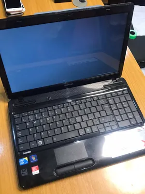 Laptop Toshiba Satellite L600 4GB Intel Core I5 HDD 140GB